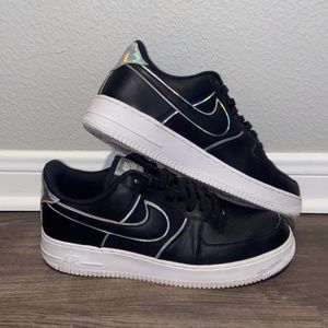 Nike Air Force 1 '07 LV8 Black/White/Iridescent AT6147-001 Size 10